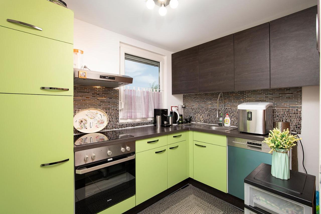 Holiday House Bilos Воднян Екстериор снимка