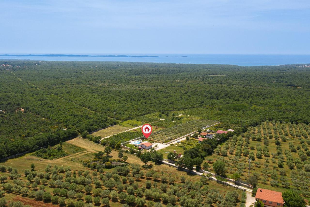 Holiday House Bilos Воднян Екстериор снимка